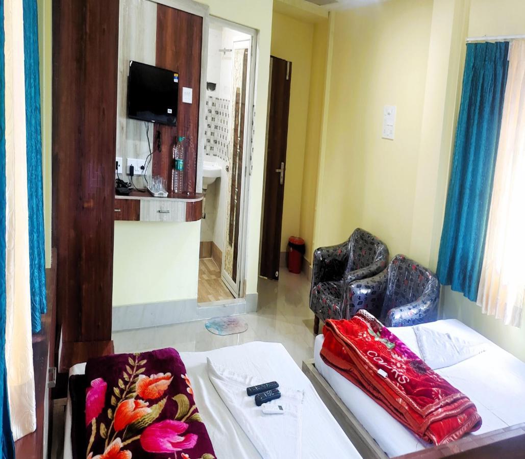 Staymaker Tirupati Guest House Calcutta Exteriör bild