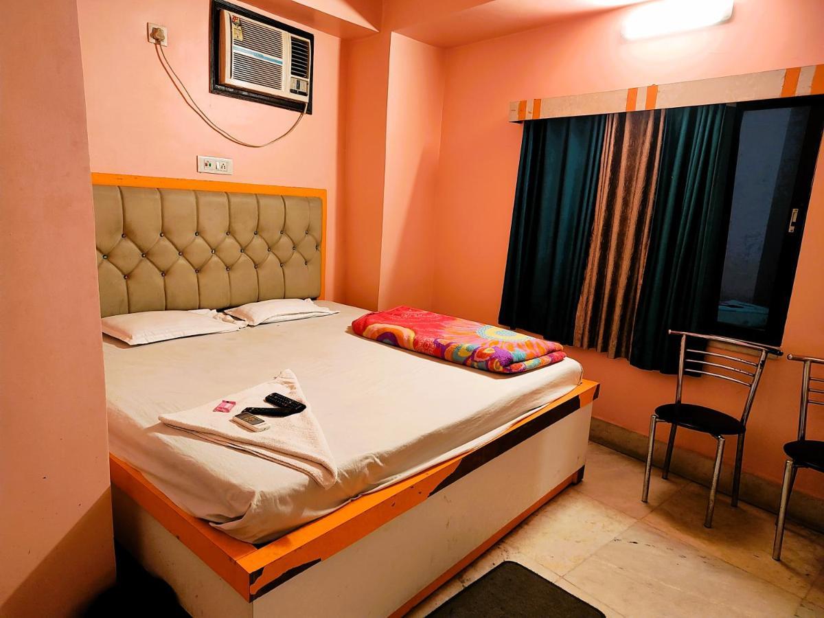 Staymaker Tirupati Guest House Calcutta Exteriör bild