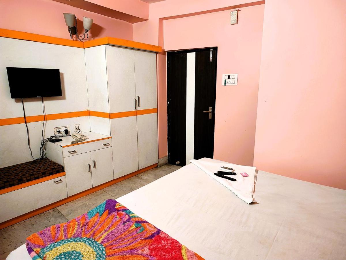 Staymaker Tirupati Guest House Calcutta Exteriör bild